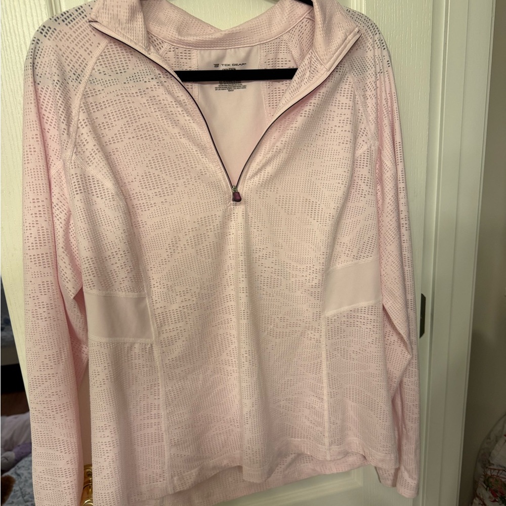 Tek Gear Light Pink DryTek Pullover